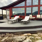 Serenity Vista Cabin