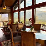 Serenity Vista Cabin